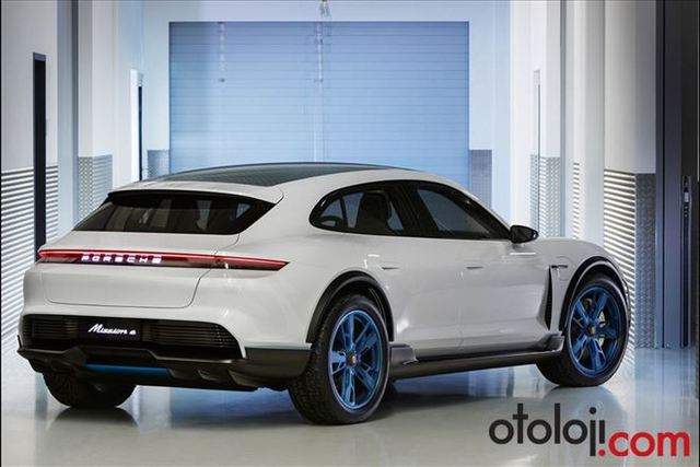 Porsche Cenevre’de Mission E Cross Turismo ile şaşırttı - 3