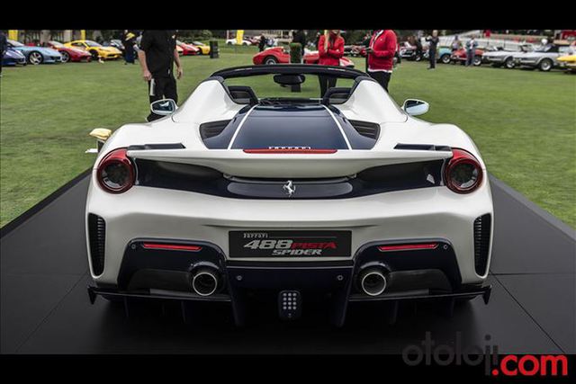 Ferrari 488 Pista'nın üstü açıldı - 7