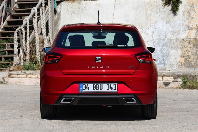 SEAT Ibiza 1.0 TSI DSG FR - 4