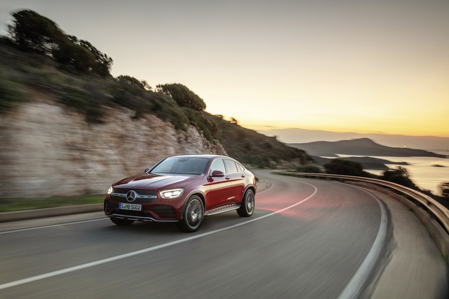 Mercedes, GLC Coupe’yi de makyajladı - 5