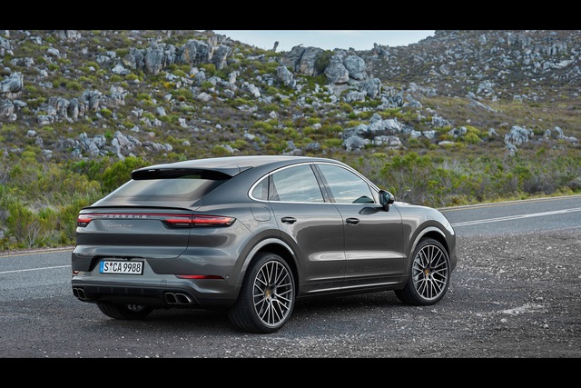 Porsche Cayenne Coupe X6’yı gözüne kestirdi - 11