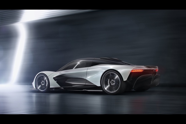 Aston Martin ve Red Bull'dan ikinci bomba: AM-RB 003 - 7