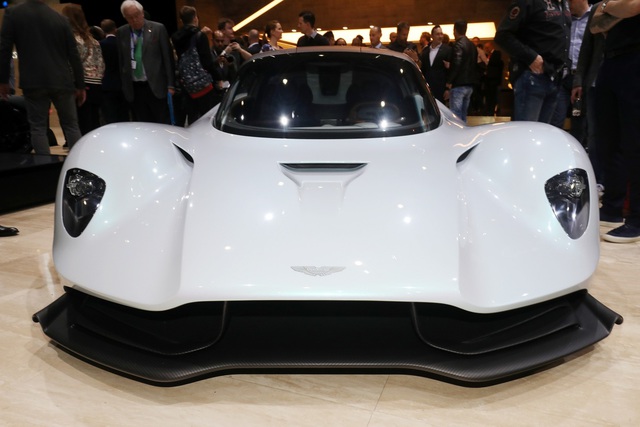 Aston Martin ve Red Bull'dan ikinci bomba: AM-RB 003 - 2