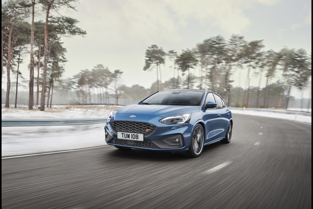 Yeni Ford Focus ST 280 bg ile iddialı görünüyor - 2