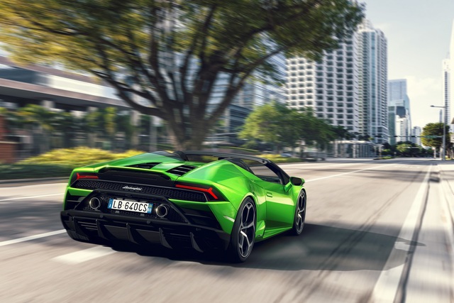 Lamborghini Huracan Evo Spyder tanıtıldı - 8