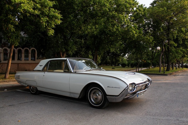 Ford Thunderbird 390 cid. (1961) - 6