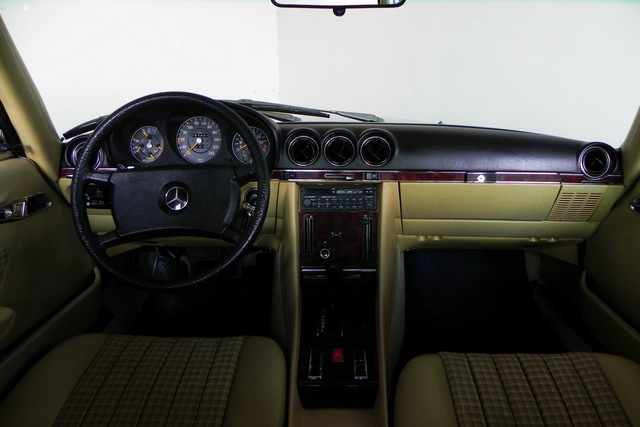 Mercedes-Benz 280 SLC (1981) - 17