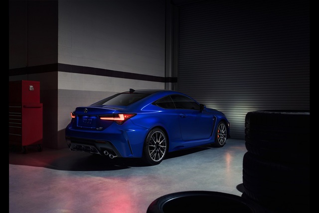 Makyajlı Lexus RC F Detroit öncesi gösterildi - 2