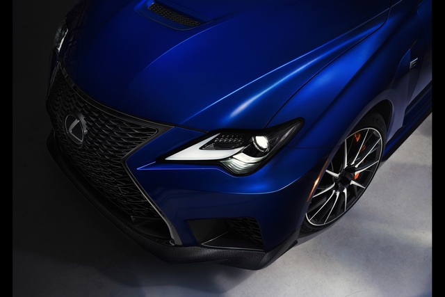 Makyajlı Lexus RC F Detroit öncesi gösterildi - 6