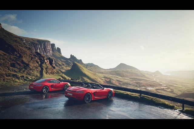 Porsche, 718 Cayman ve Boxster T versiyonunu tanıttı - 9