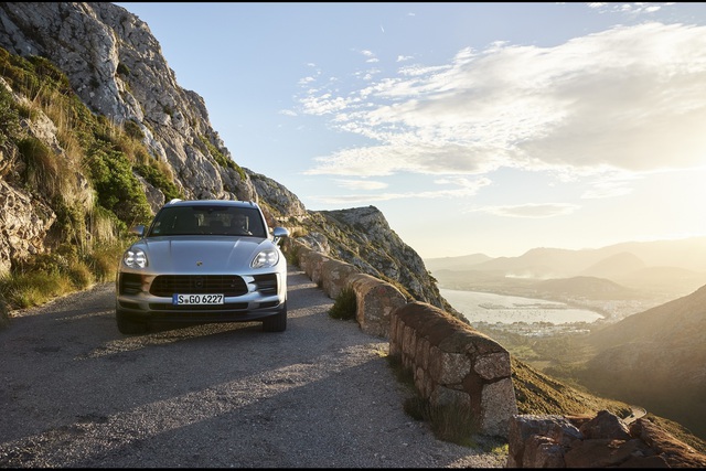 Macan S yeni V6 turbo motoruyla tanıtıldı - 3