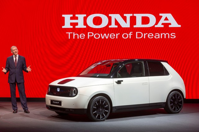 Honda e Prototype üretime hazır gibi - 1