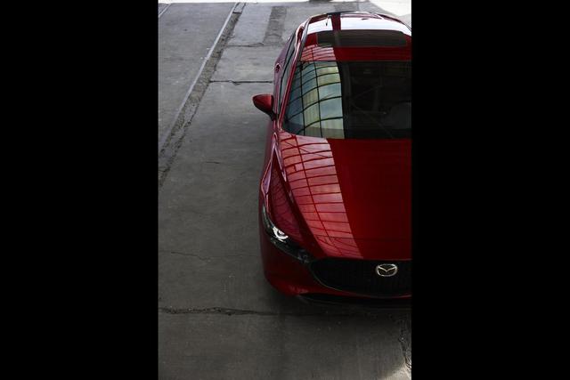 Yeni Mazda 3 devrimsel motoruyla geldi - 5