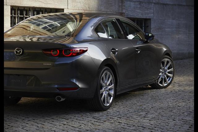 Yeni Mazda 3 devrimsel motoruyla geldi - 10