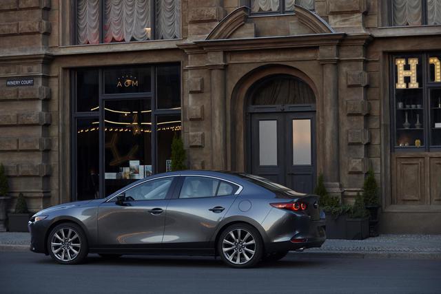 Yeni Mazda 3 devrimsel motoruyla geldi - 12