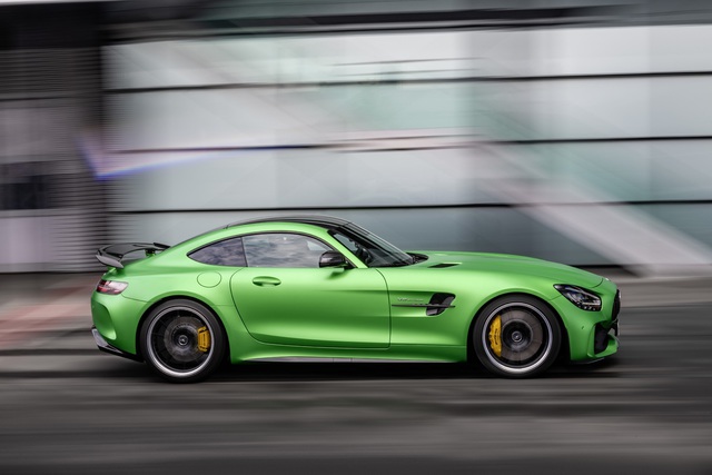 AMG GT modelleri makyajlandı, GT R Pro aileye eklendi - 13