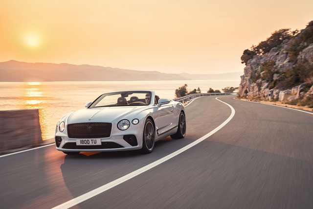 Yeni Bentley Continental GTC: Üstsüz ve lüks - 1