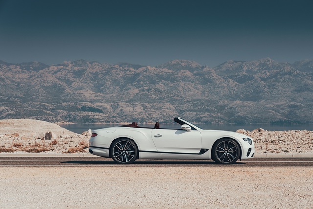 Yeni Bentley Continental GTC: Üstsüz ve lüks - 4