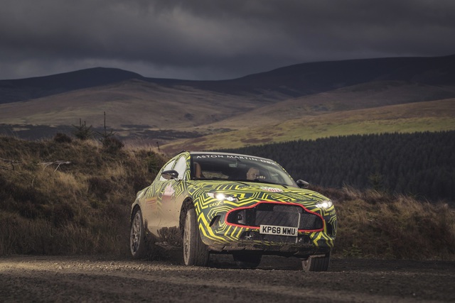 Aston Martin, SUV modeli DBX’in testlerine başladı - 8