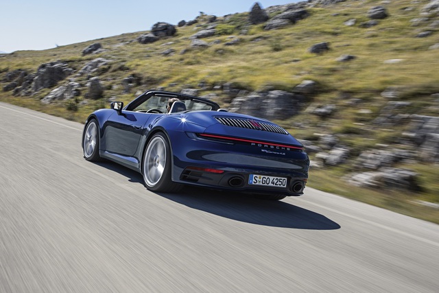 Yeni Porsche 911 Cabriolet tanıtıldı - 8