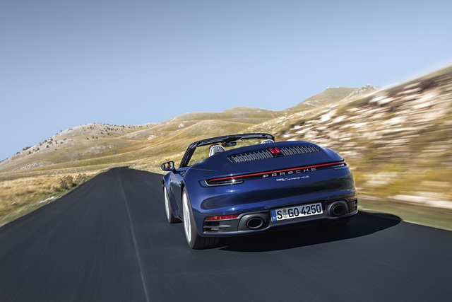 Yeni Porsche 911 Cabriolet tanıtıldı - 6