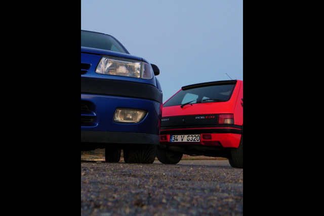 Peugeot 205 GTi 1.9 - Citroen Saxo VTS 16v - 22