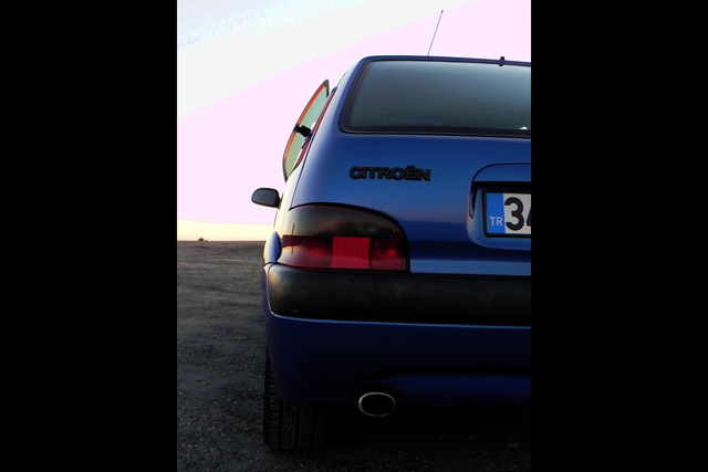 Peugeot 205 GTi 1.9 - Citroen Saxo VTS 16v - 31