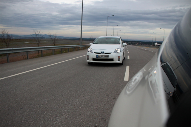 Honda CR-Z GT 1.5 - Toyota Prius 1.8 HSD Premium - 5