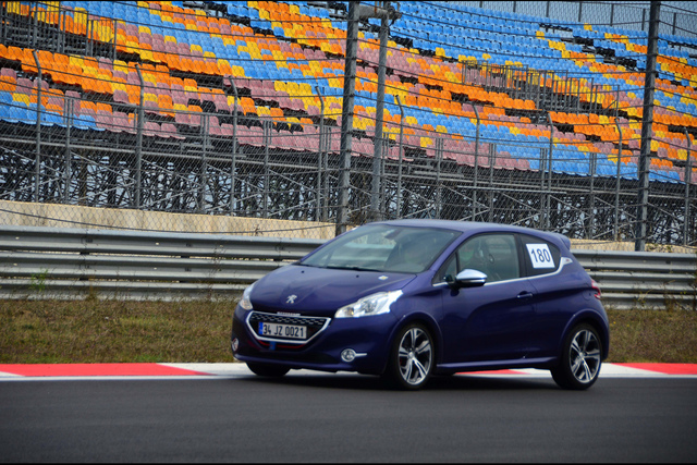 208 GTi'ı İstanbul Park'ta deniyoruz - 6