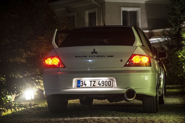 Mitsubishi Evo VIII (2004) - 2