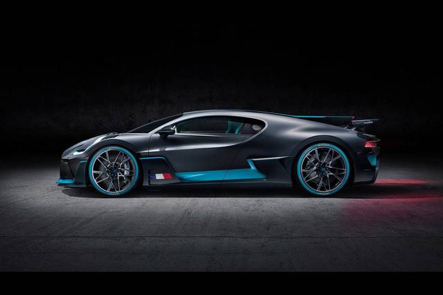 Bugatti Divo: Pist sürüşü odaklı bir Chiron - 4