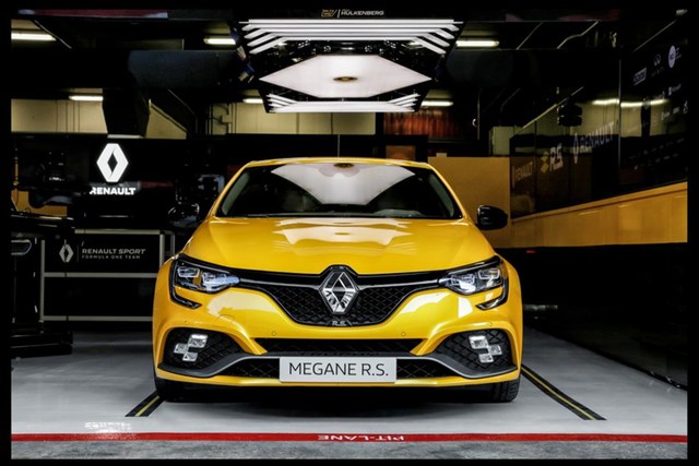 Renault Sport'un en yeni eseri: Megane RS Trophy - 7