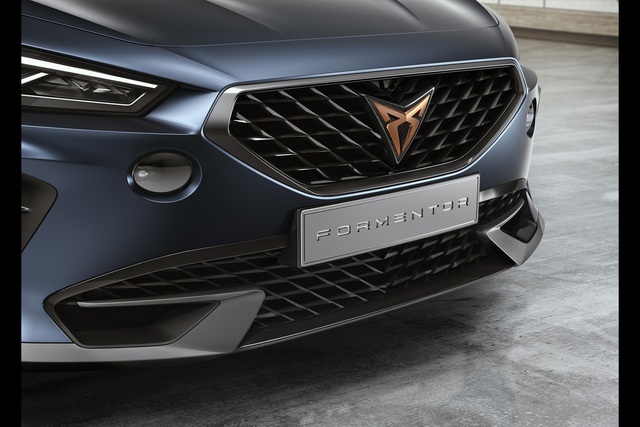 SEAT’ın alt markası Cupra kendi geliştirdiği ilk modelini tanıttı: Formentor - 6