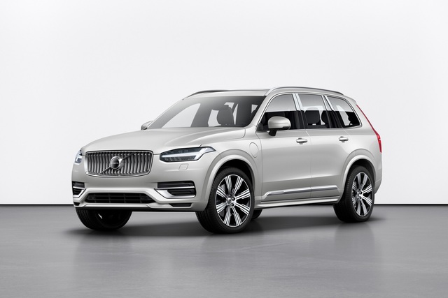 Makyajlı Volvo XC90’da hafif hibrit kullanılmaya başlandı - 1