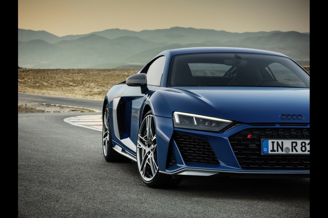 Audi R8 makyajlandı - 8