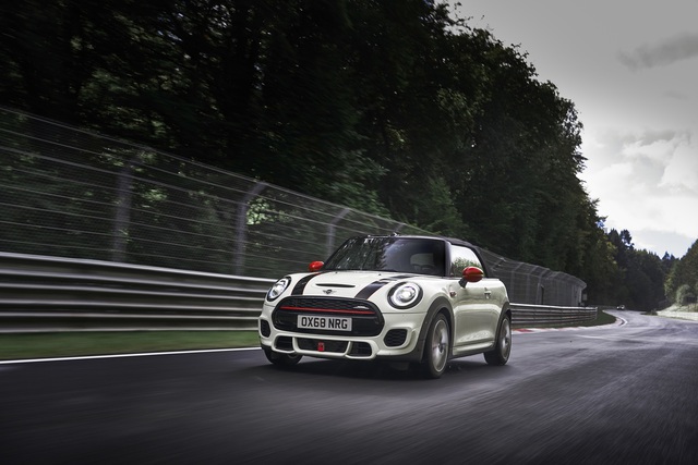 John Cooper makyaj yaptı - 10