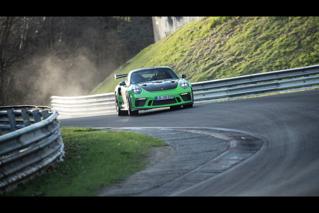 Porsche 911 GT3 RS, Ring rekorunu Chevrolet sayesinde kırmış - 4