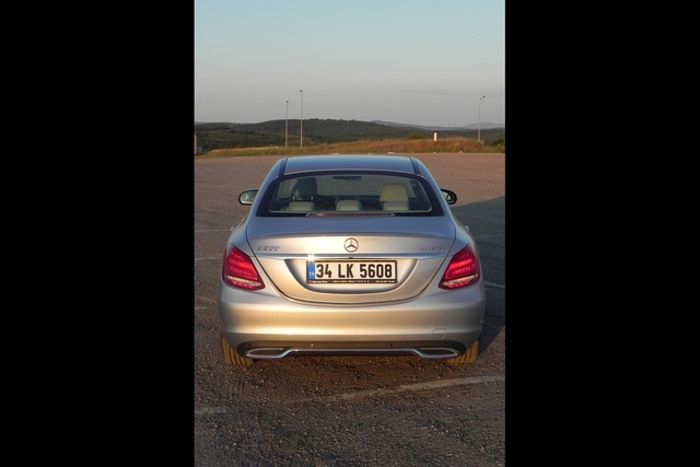 Mercedes-Benz C 200d - 19