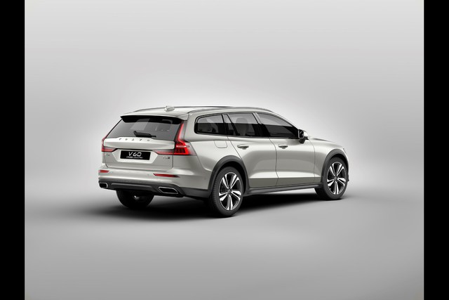 Yeni V60 Cross Country maceracı tarzı devam ettiriyor - 6