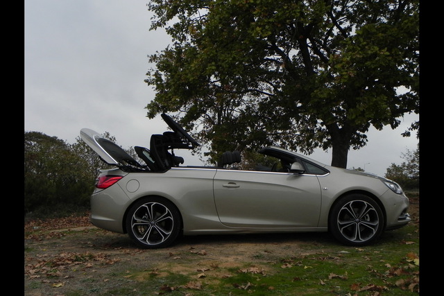 Opel Cascada 1.6 170 bg - 8