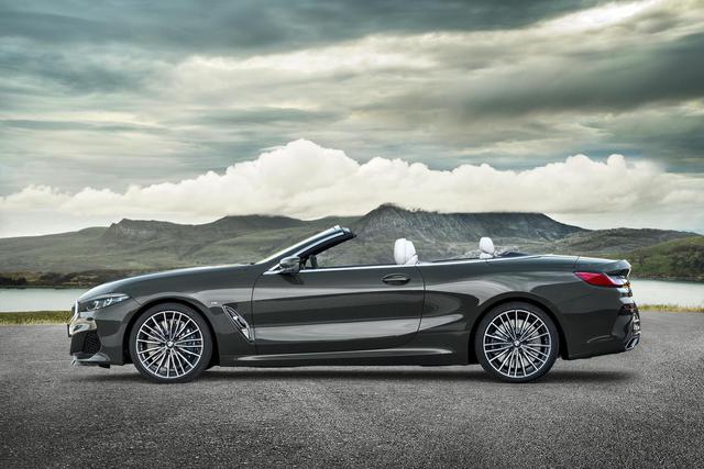 BMW 8 Serisi Convertible hem şık, hem havadar - 11