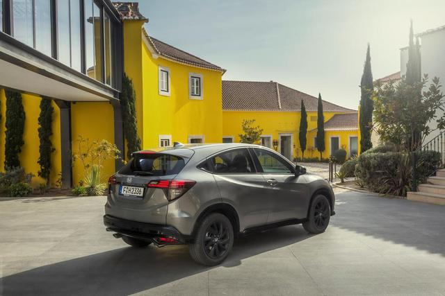 Honda, HR-V'yi elden geçirdi - 15