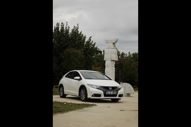 Honda Civic HB Sport 1.6 i-DTEC - 6