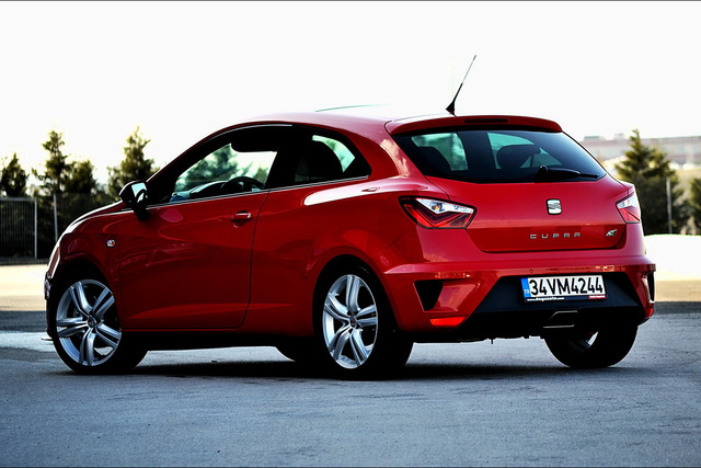 SEAT Ibiza 1.4 TSI DSG Cupra - 2