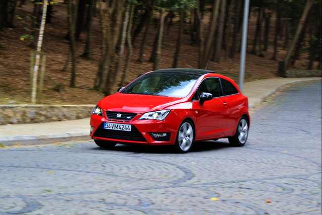 SEAT Ibiza 1.4 TSI DSG Cupra - 4