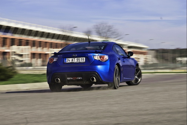 Subaru BRZ 2.0R 6AT - 1