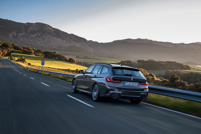 Yeni BMW 3 Serisi Touring tanıtıldı - 13