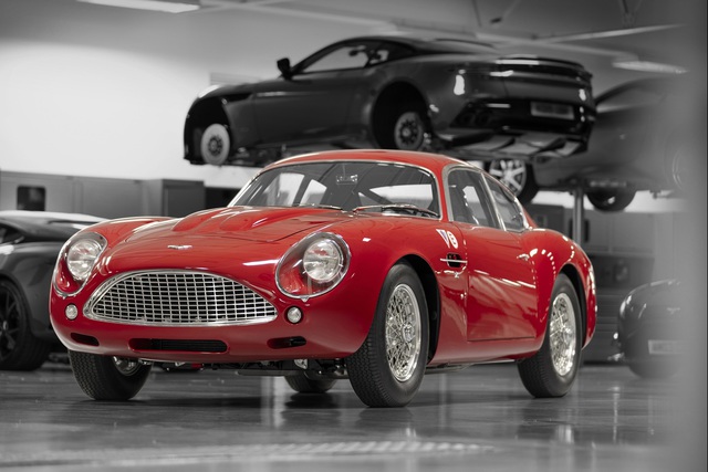 Aston Martin DB4 GT Zagato yeniden üretiliyor - 2