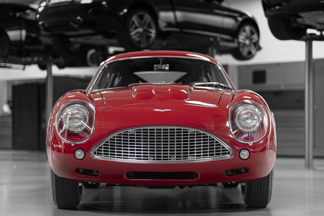 Aston Martin DB4 GT Zagato yeniden üretiliyor - 11