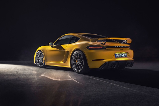 420 bg ve manuel: Yeni Porsche 718 Cayman GT4 ve Boxster Spyder - 2